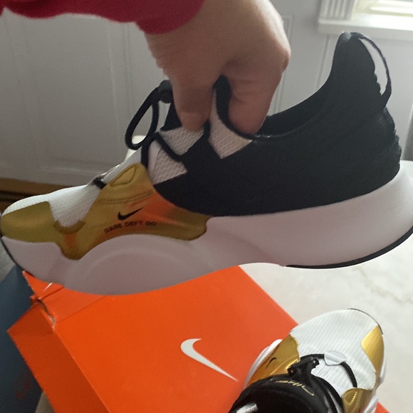 Women’s NIKE SUPER PREP GROOVE SZ 9.5 - Picture 5 of 16